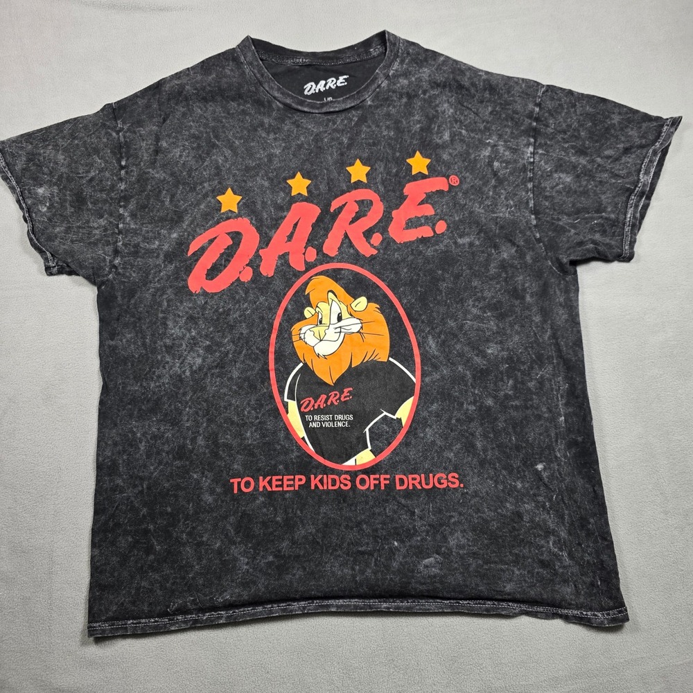 Vintage DARE t-shirt Mens Large Black Acid Wash Daren the Lion Graphic Tee